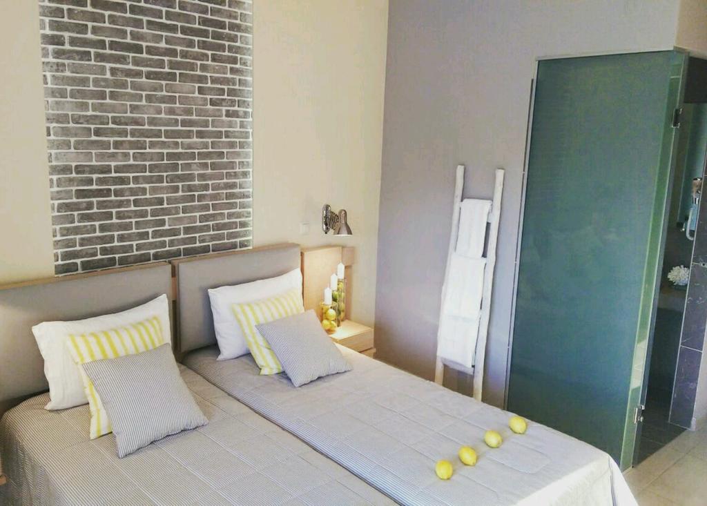 Galaxy City Hotel ลีเมนาส ภายนอก รูปภาพ