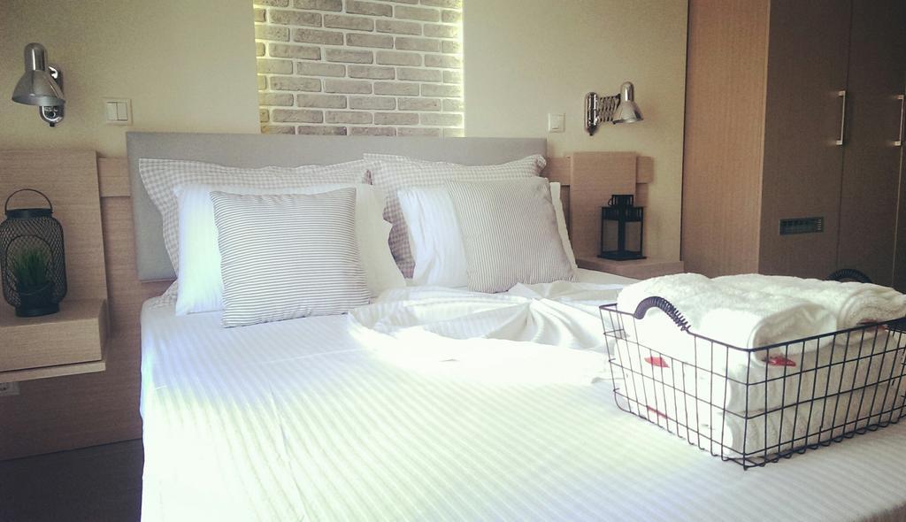Galaxy City Hotel ลีเมนาส ภายนอก รูปภาพ