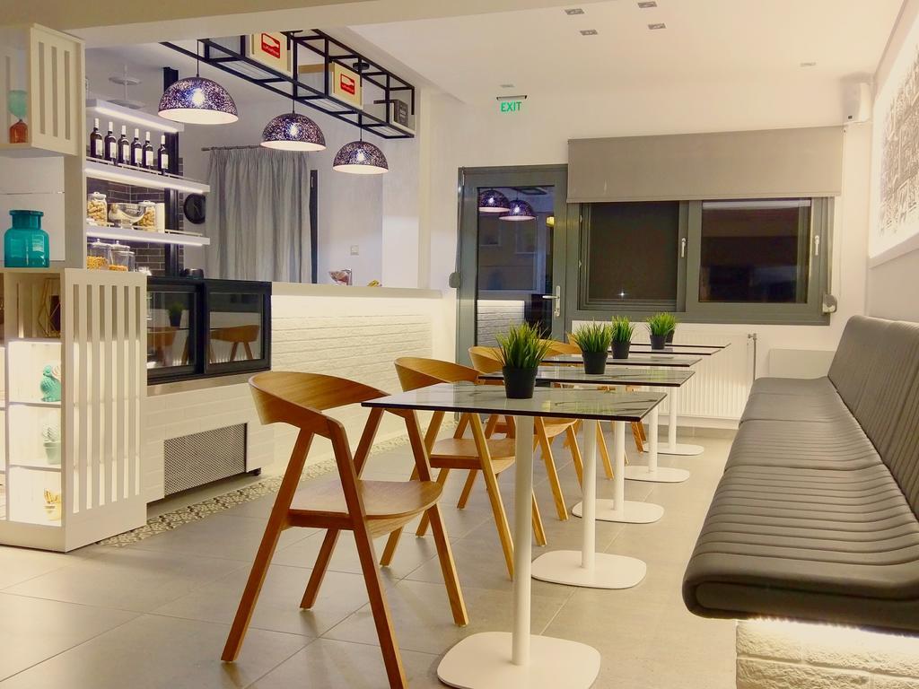 Galaxy City Hotel ลีเมนาส ภายนอก รูปภาพ